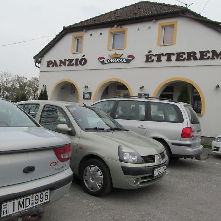 LevélKorona Panzio住宿加早餐旅馆 外观 照片